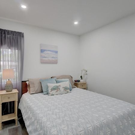 Charming Downtown Retreat With Private Units Villa Bonita Springs Exteriör bild