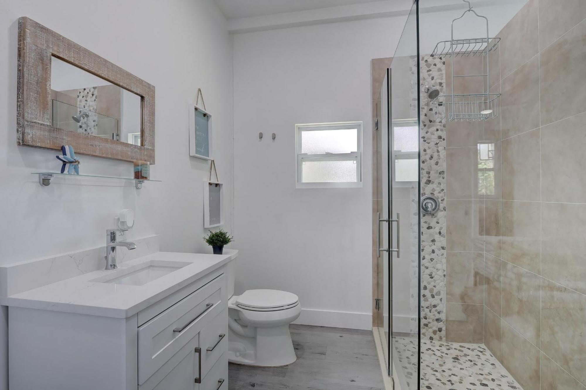 Charming Downtown Retreat With Private Units Villa Bonita Springs Exteriör bild