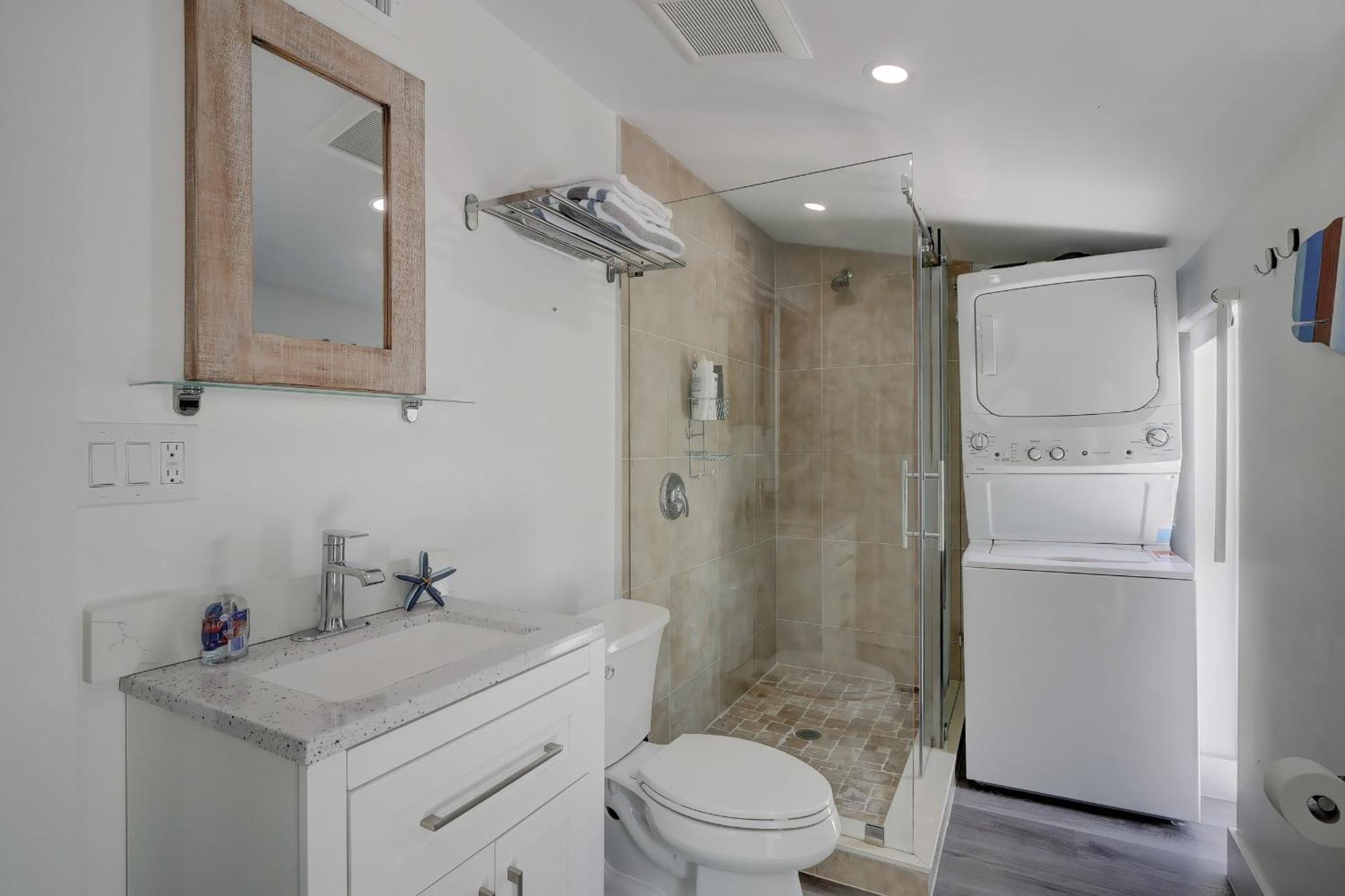 Charming Downtown Retreat With Private Units Villa Bonita Springs Exteriör bild
